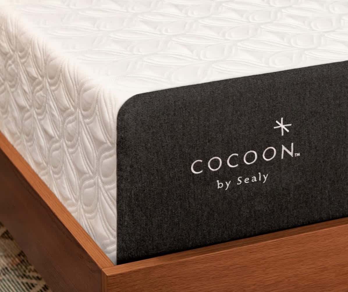 Product page photo of the Cocoon Chill Hybrid
