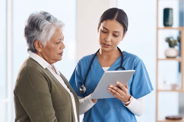 CPAP Alternatives: Other Ways to Treat Sleep Apnea person speaking with doctor about sleep apnea